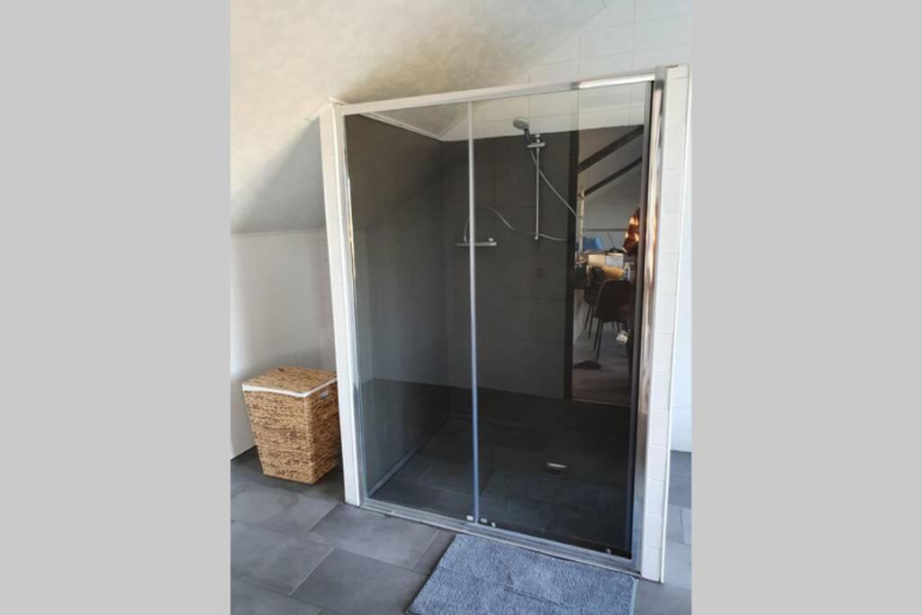 Vrijstaand / Landelijk Appartement Met Uitzicht! De Wijk Екстериор снимка
